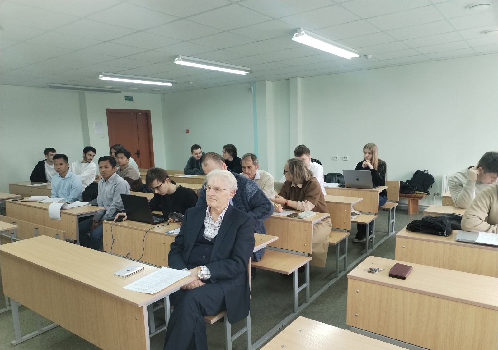 ФМД ИИТ БГУИР приняли участие в заседании секции «Математика и физика в контексте инфотехнологий»